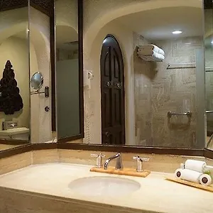 Gr Caribe Deluxe By Solaris Cancun